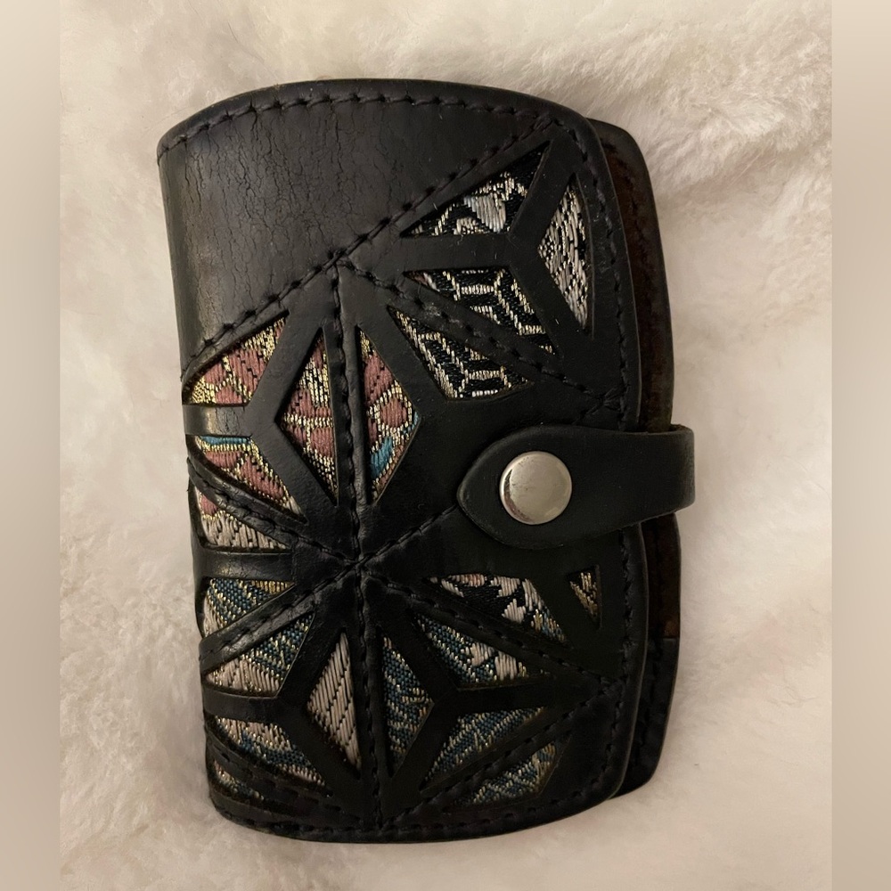 DEGNER Hanayama Key Case Japanese Pattern Miyako Sakura Key Ring Genuine Leather - Picture 3 of 7